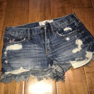 barely worn. Hollister denim high waisted shorts